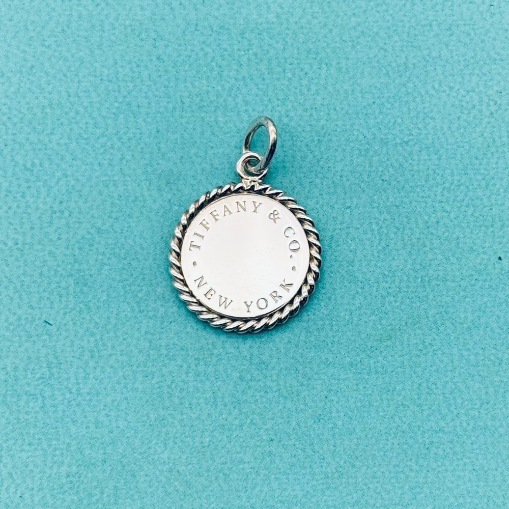 Tiffany and co round twist charm - Picture 2 of 4
